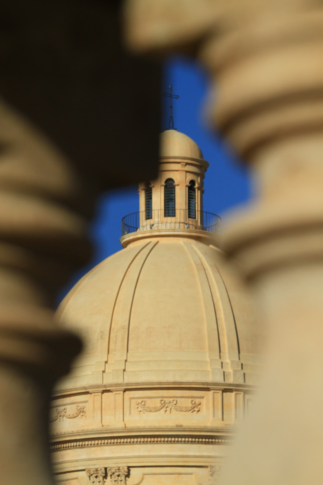 Foto della Cattedrale di Noto a Siracusa in Sicilia - photo A008