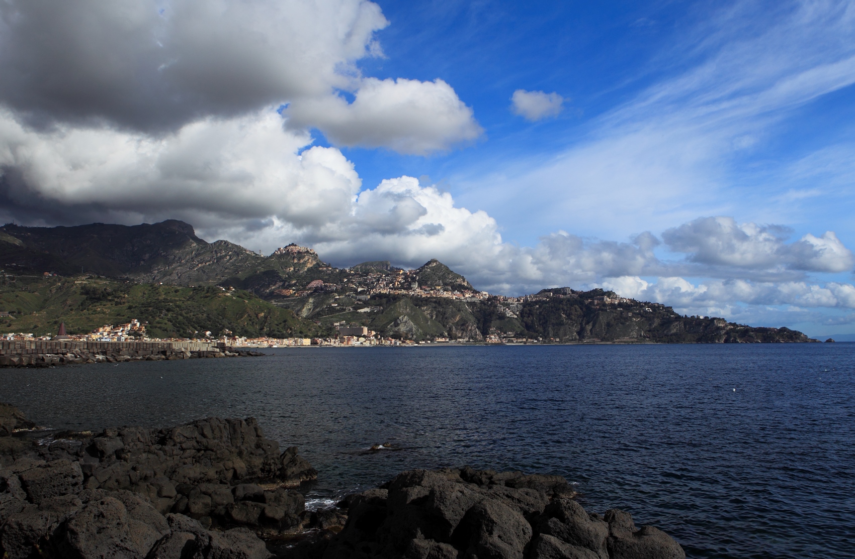 Cumuli e cirri Giardini Naxos Messina